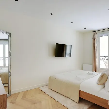 Bellesfeuilles - Terrasse Apartment *